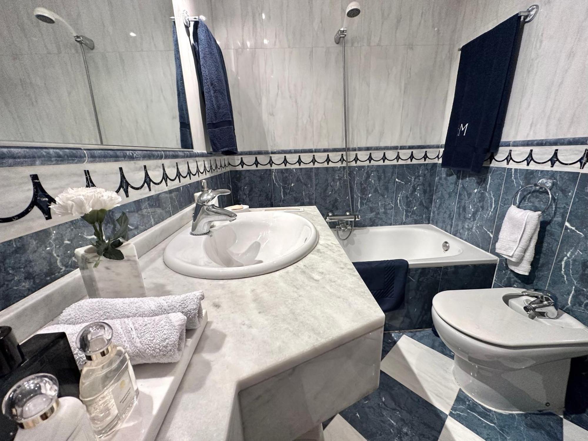 Medina - Luxury Suite Apt. Madrid Center المظهر الخارجي الصورة